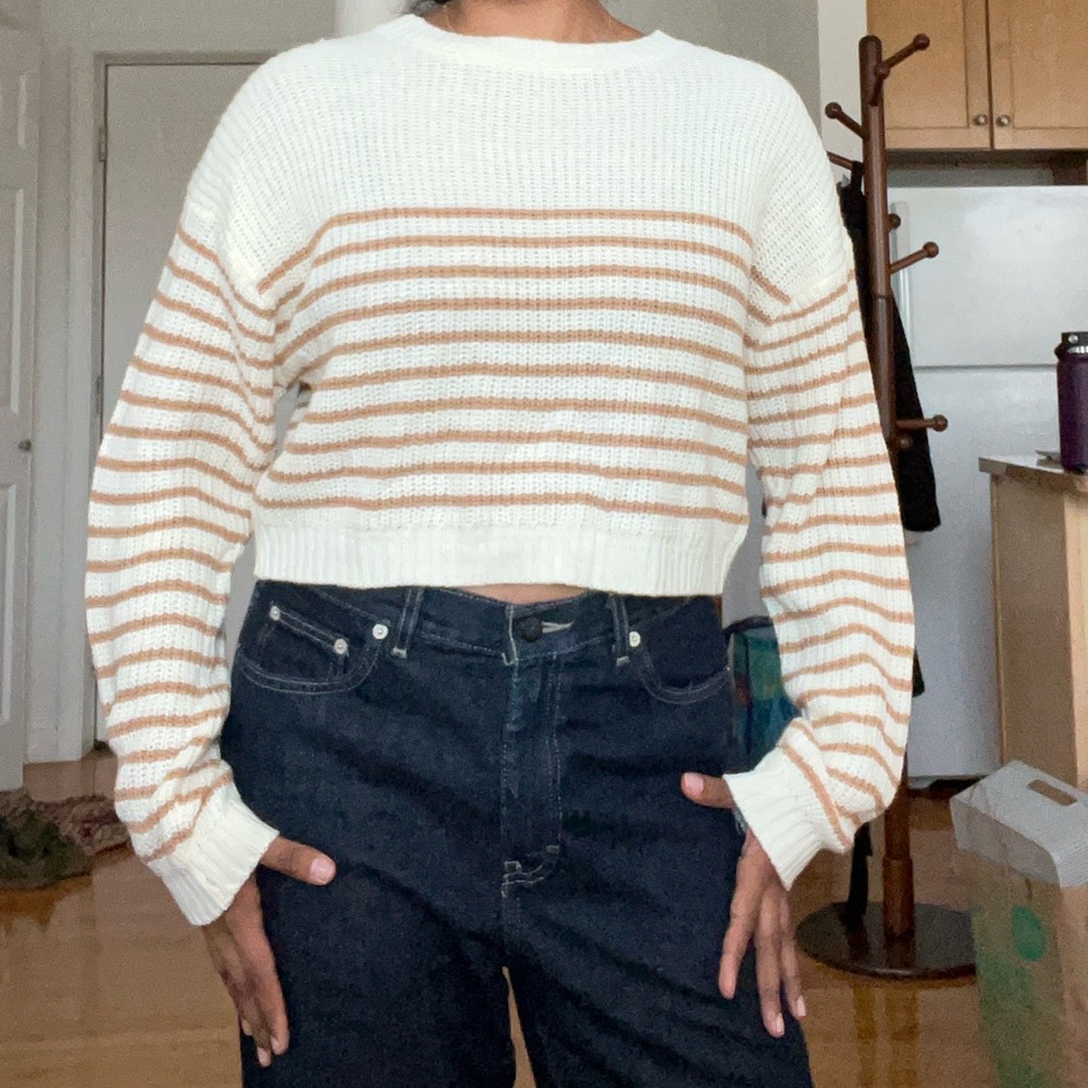 Lu NYC Cream tan striped sweater, M